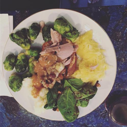 Food and Family 🙆🏼 but mostly food 🦃 #thanksgiving