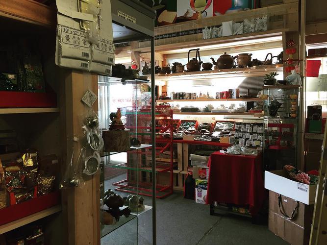 I found the best little tea place in Edmonton. It’s a wholesale tea store and the only place where you can get good...