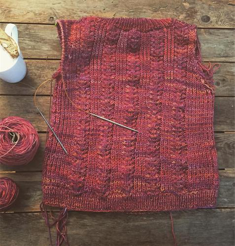 More progress on my fisherman sweater! I don’t like seaming, so I followed @bygumbygolly’s instructions for...