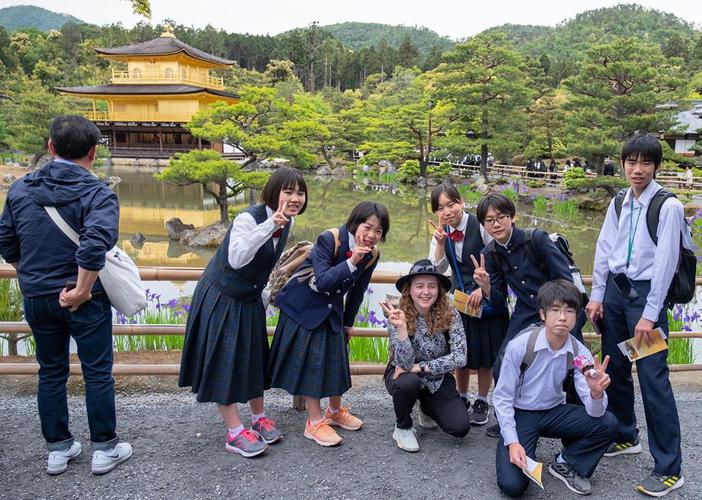 Yesterday I went to Kinkaju-ji: the golden pavilion. I got there early to beat the crowds of tourists, and it was...