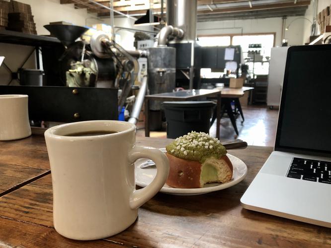 Today in corona WFH: matcha custard bun and a toasty pourover. All with a view of some fresh roasting.
